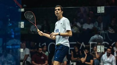 علي فرج يستمر في صدارة تصنيف الاسكواش