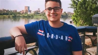 مصرع وإصابة شابين في حادث تصادم سيارة أثناء ذهابهما لصلاة الفجر