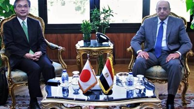 وزير الطيران المدني يبحث مع سفير اليابان التعاون في مجال صناعة النقل الجوي