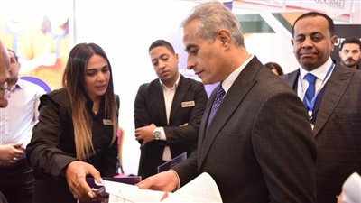 وزير العمل يفتتح ملتقى توظيف يوفر أكثر من 10 آلاف فرصة عمل للشباب وذوي همم