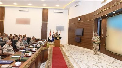 الفريق أسامة عسكر يشهد تنفيذ مشروعي مراكز القيادة التعبوي المشترك للقوات الجوية والدفاع الجوي