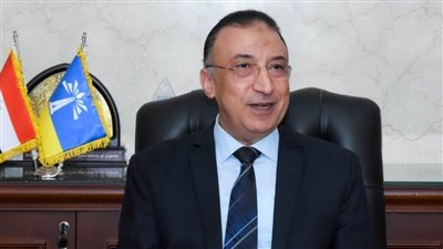 محافظ الإسكندرية يتابع فعاليات مشروع المكتبة المتنقلة بـ