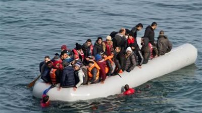 السلطات اليونانية تنفذ عمليتي إنقاذ لمهاجرين على قوارب شراعية