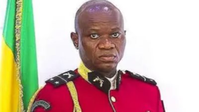 الانقلابيون في الجابون يعينون رئيسا للفترة الانتقالية