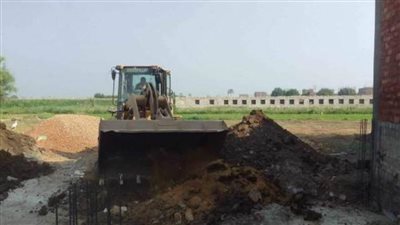 إزالة 72 حالة تعد بالبناء المخالف خلال حملات مكبرة بالمنيا