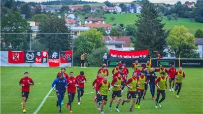 باللون الأسود.. الأهلي يعلن عن قميصه الاحتياطي في الموسم الجديد