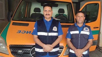 مسعف وسائق يعثران على مبلغ مالي ويسلمانه لذوي مصابين بالشرقية 