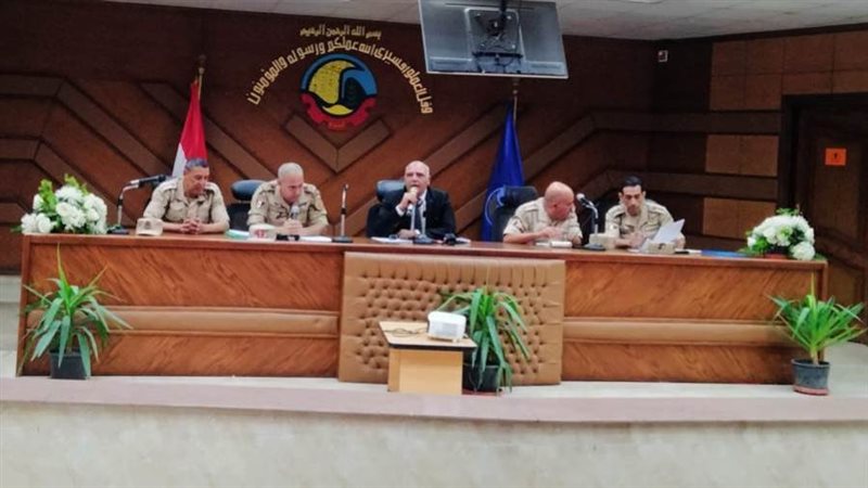 البحيرة تبحث منظومة