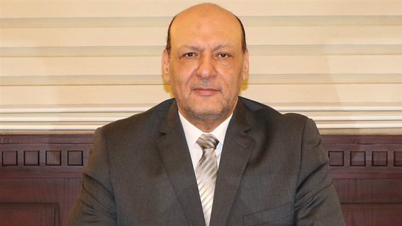 الدكتور حسين أبو