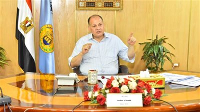 محافظ أسيوط يعلن عودة الموظفين للعمل من المنزل بداية من الغد