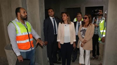 وزيرة الثقافة تتفقد مشروع مبنى مستشفى أكاديمية الفنون بالهرم