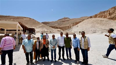 عيسى يتفقد بعض المواقع الأثرية بالأقصر استعدادًا للموسم السياحي المقبل