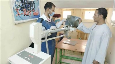 توقيع الكشف الطبي المجاني على 13 ألف مواطن خلال قوافل طبية بالمنيا 