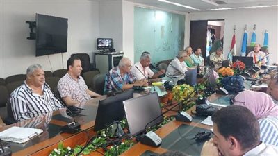 رئيس صرف إسكندرية يجتمع بقيادات الشركة لمتابعة الاستعدادات للشتاء