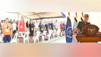 وزير الدفاع يتفقد اختبارات القبول للأكاديمية العسكرية المصرية 