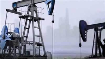 روسيا تمدد خفض صادرات النفط حتى نهاية العام