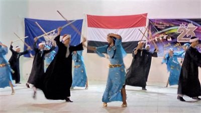وسط إقبال وتفاعل كبير.. الفنون الشعبية المصرية والأجنبية تتألق بمهرجان الإسماعيلية الدولي