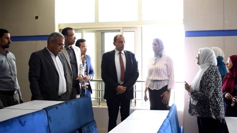 رئيس الجامعة الاهلية