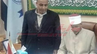 رئيس منطقة كفر الشيخ الأزهرية يتسلم نتيجة الدور الثاني للشهادة الثانوية بقسميها العلمي والأدبي