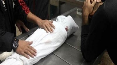 امرأة استدرجت طفلًا ووضعته داخل 