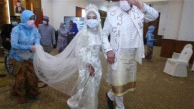 إندونيسى يتزوج عروس نجله لإنقاذها من موقف محرج