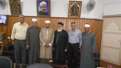 رئيس أزهر سوهاج ومسؤول الكنائس بفرع بيت العائلة المصرية يبحثان خطط العمل خلال الفترة المقبلة 