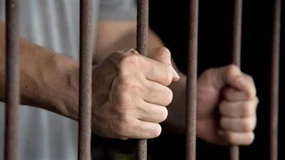 المؤبد غيابيا للمتهم بقتل شخص لخلافات بينهما في طوخ