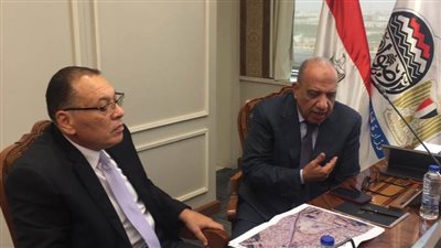 وزير قطاع الأعمال يبحث مع محافظ الشرقية استثمار الأصول وإقامة مشروعات ببلبيس 