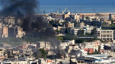 تصاعد حدة الاشتباكات المسلحة في مخيم عين الحلوة بلبنان لليوم الرابع على التوالي