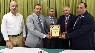 د. جمال مختار: استصلاح الصحراء بمياه الأسماك أفضل حلول التنمية المستدامة في مصر