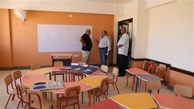 تمهيدًا لدخولها الخدمة.. محافظ الوادي الجديد يتفقّد استعدادات المدرسة الرسمية الدولية