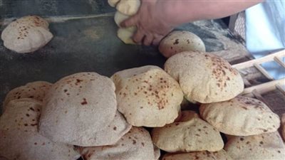 ضبط طن من الدقيق المدعم قبل بيعه بالسوق السوداء بالإسماعيلية 