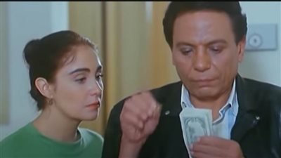 شيرين: ضربت ممثل ضايقني واعتذرت عن عدم استكمال مسرحية بسبب 