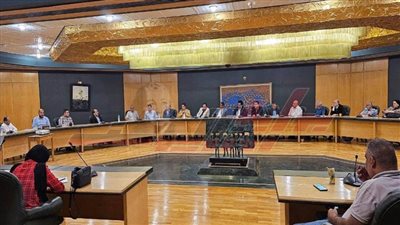 نقاشات ساخنة في صالون تواصل الأجيال حول رسالة صحافة الجريمة والمغامرة الصحفية 