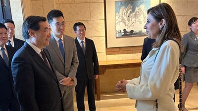 وزيرة الثقافة تلتقي نظيرها الصيني لمناقشة التعاون المُشترك بمجالات الصناعات الإبداعية وصون التراث