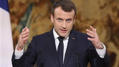 ماكرون: نتضامن مع إيطاليا في مواجهة تدفق المهاجرين إلى جزيرة 