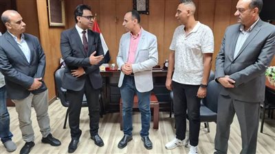 وكيل وزارة الصحة بالبحيرة يُكرِّم مستشفى كفر الدوار