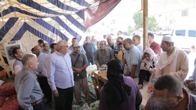 محافظ الوادي الجديد يعقد لقاءََ جماهيريا بمركز شباب موط بالداخلة