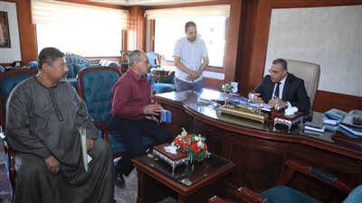 188 مواطنًا يعرضون مطالبهم وشكواهم خلال اللقاء الجماهيري بسوهاج