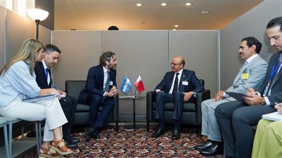 وزيرا خارجية البحرين والأرجنتين يبحثان سبل تعزيز وتنمية العلاقات الثنائية