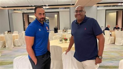 رئيس NBA إفريقيا يطمئن على بعثة سلة الأهلي قبل مواجهة إجنايت الأمريكي