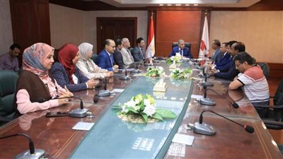 محافظ سوهاج يعلن فوز 13 مشروعا من المتقدمين وإرسالها للجنة العليا بالقاهرة