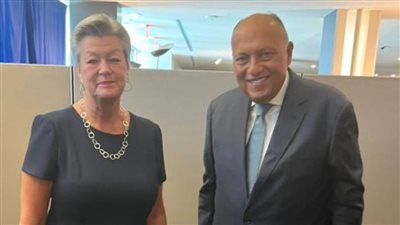 شكري يؤكد أهمية دعم الاتحاد الأوروبي للنهج الشامل الذي تتبناه مصر في التعامل مع موضوعات الهجرة