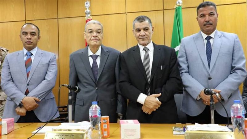 محافظ المنيا يكرم