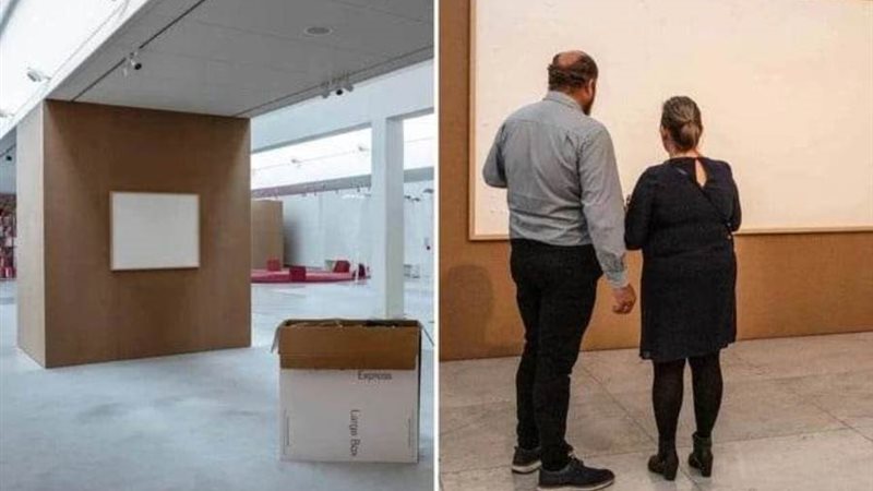 اللوحتان الفارغتان