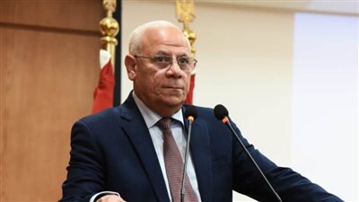 محافظ بورسعيد يؤكد أهمية المشاركة الفعالة للجامعة وتعاونها المثمر في العديد من المجالات