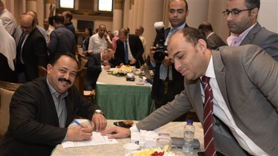 عضو صناعة بالنواب يحرر توكيلا لترشح السيسي في الانتخابات الرئاسية لاستكمال مسيرة الإنجازات 