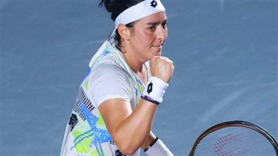 أنس جابر نجمة التنس التونسية تتوج بلقبها الأول على ملاعب التنس الصلبة