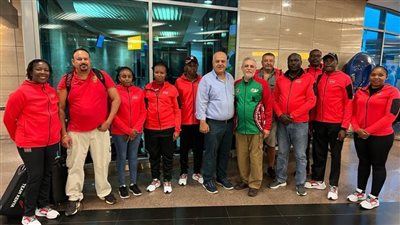 حازم حسني يستقبل رئيس الاتحاد الكيني للرماية بمطار القاهرة