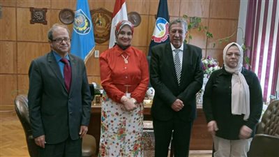 بحث سبل التعاون المشترك بين كلية التربية وتعليم بالبحيرة